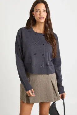 Cardigan tricoté à col boutonné double