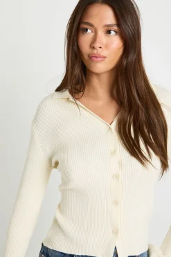 Cardigan tricoté à col détaillé et manches évasées