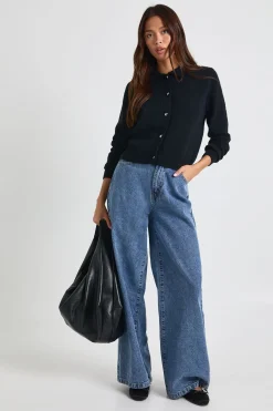 Cardigan tricoté à col et boutons cœur