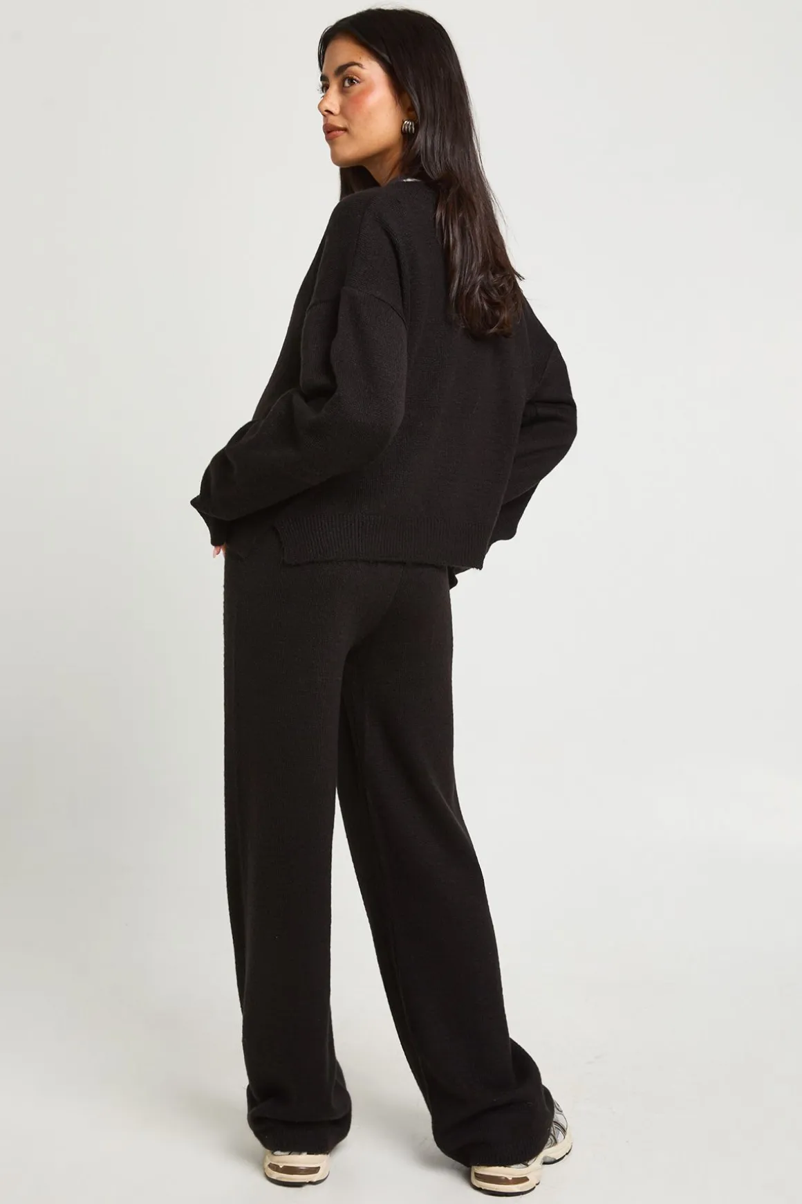 Cardigan tricoté à col rond de coupe boxy et pantalon à jambes larges coordonnés