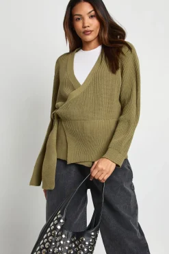 Cardigan tricoté de maternité à enveloppement latéral