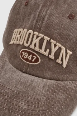 Casquette Acid Wash à slogan
