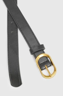 Ceinture avec boucle ovale détaillée