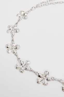 boohoo Ceinture Chaîne e À Détails Fleurs< Ceintures