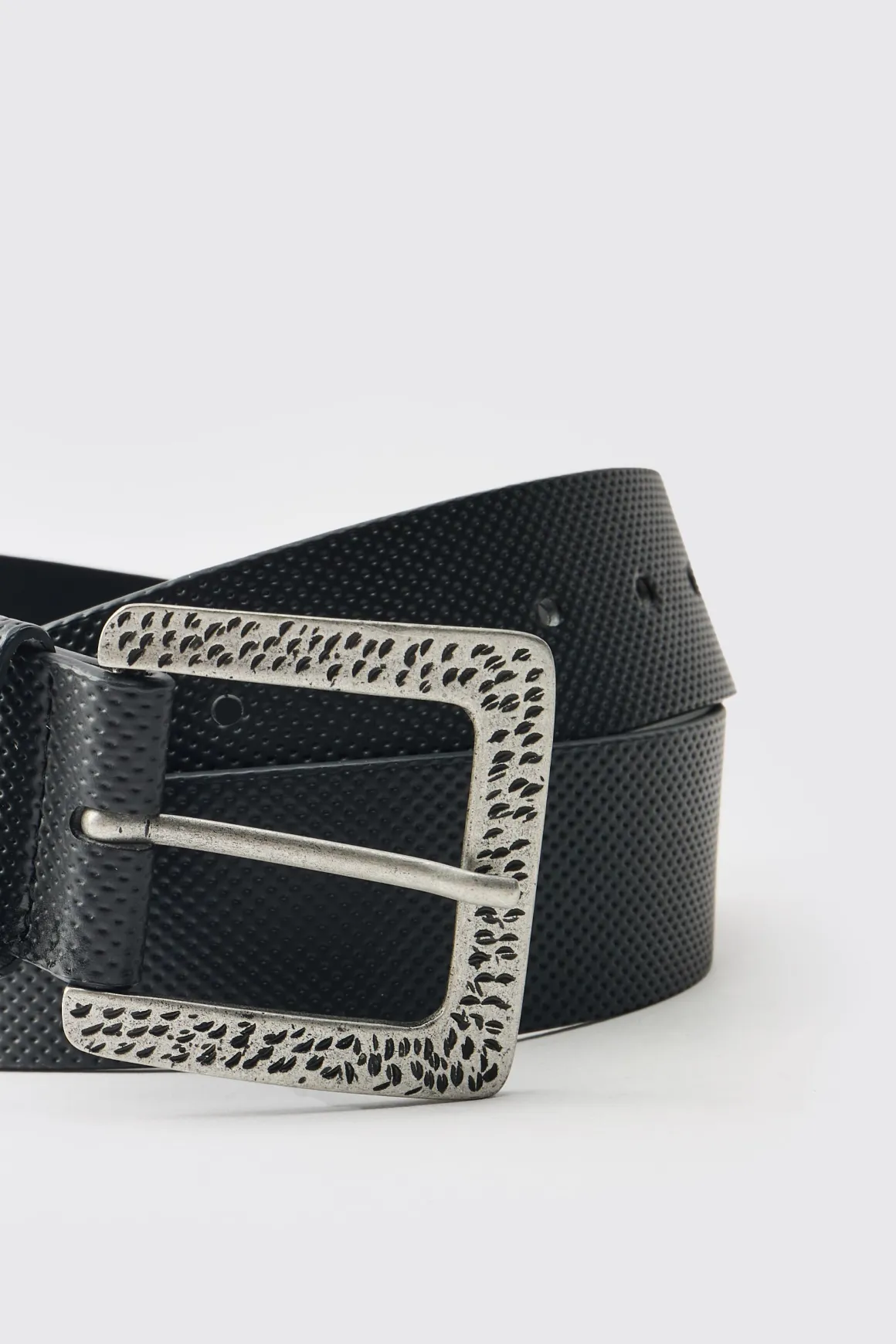 Ceinture en synthétique avec Boucle Argentée