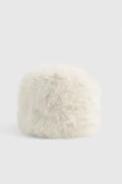 Chapeau en synthétique