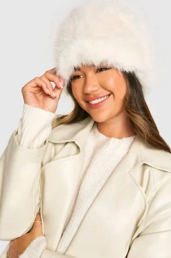 Chapeau en synthétique