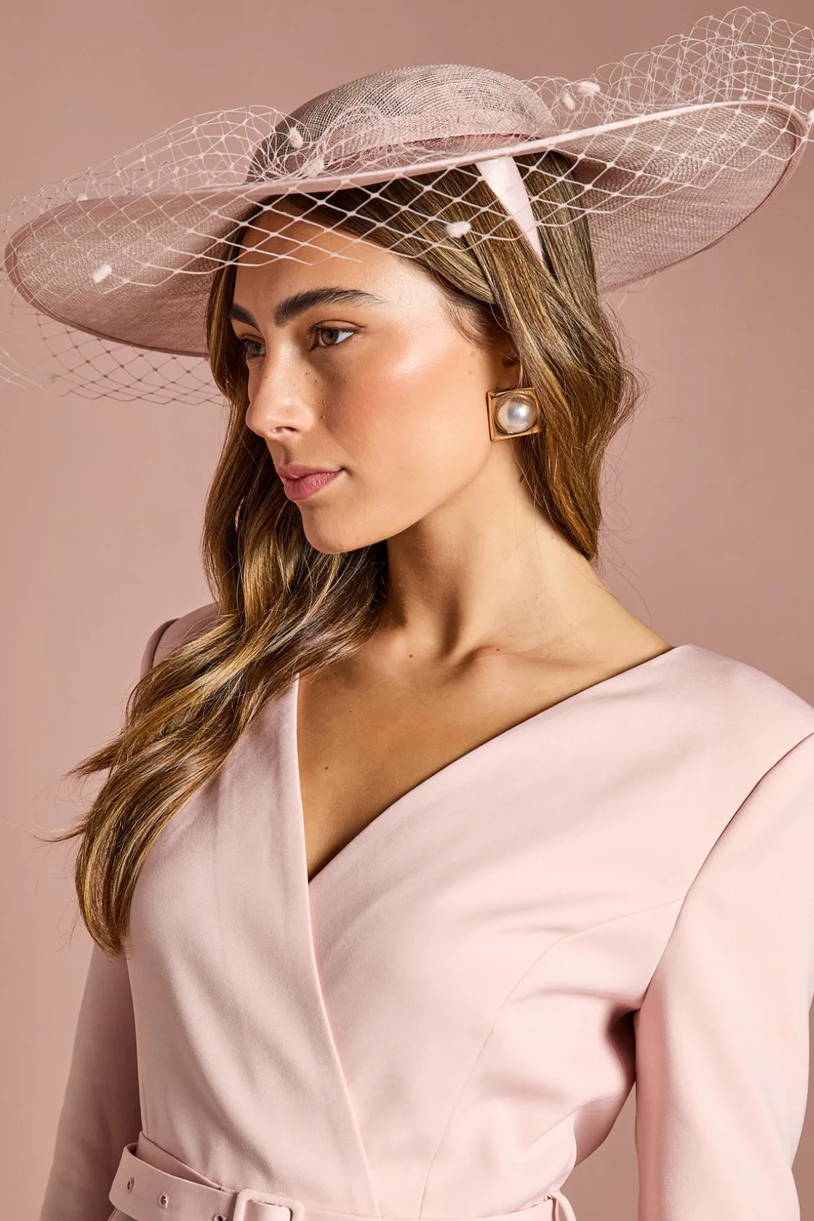 Chapeau à Large Bord en Résille