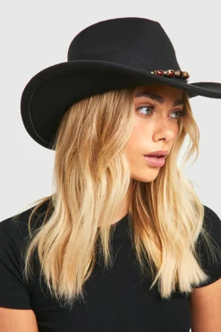 Chapeau western à détail de garniture à boucle