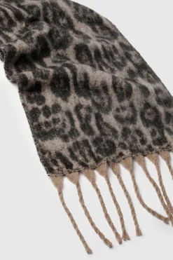 boohoo Écharpe duveteuse à glands léopard< Imprimé Léopard|Écharpes