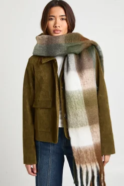boohoo Écharpe Duveteuse Surdimensionnée à Carreaux avec Pompons< Écharpes|Écharpes Et Gants