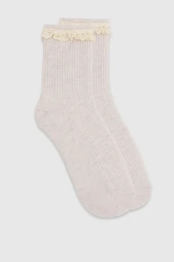 Chaussettes Côtelées Crème À Volant
