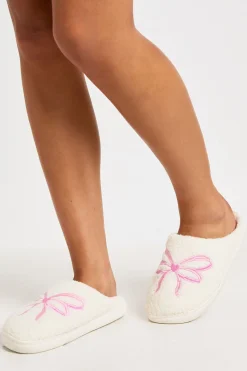 Chaussons Moelleux Brodés Avec Nœud
