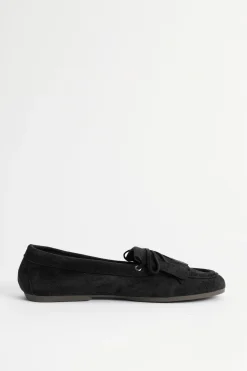 Oasis Chaussures Bateau Laura En Synthétique Avec Détail Pompon< Chaussures Plates