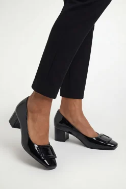 Chaussures De Cour Danny En Synthétiquecuir Verni À Bout Carré Avec Boucle Recouverte Et Talon Bloc Moyen