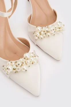 Chaussures De Mariée Hollie À Talon Aiguille Haut En Satin Avec Détail De Perles Et Bride Arrière Avec Semelle Confort