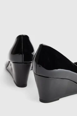 Chaussures De Ville À Bout Amande Avec Empiècement, Talon Compensé Moyen, Coupe Large