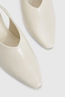 Chaussures de ville à bride arrière, talons évasés et bout carré