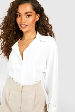 boohoo Chemise ajustée à détail de couture en contour martelé<Femme Tops
