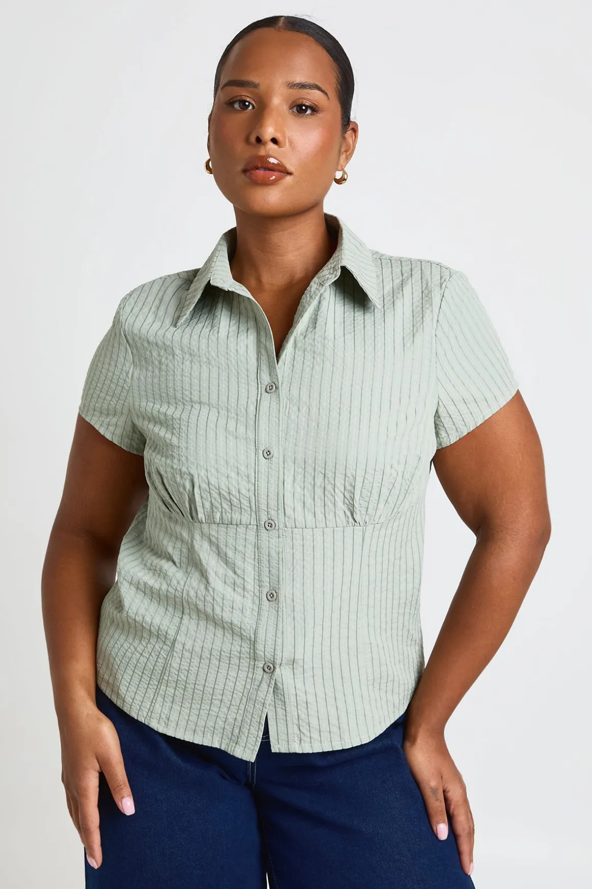 Chemise Ajustée À Rayures Grande Taille Avec Manches Courtes