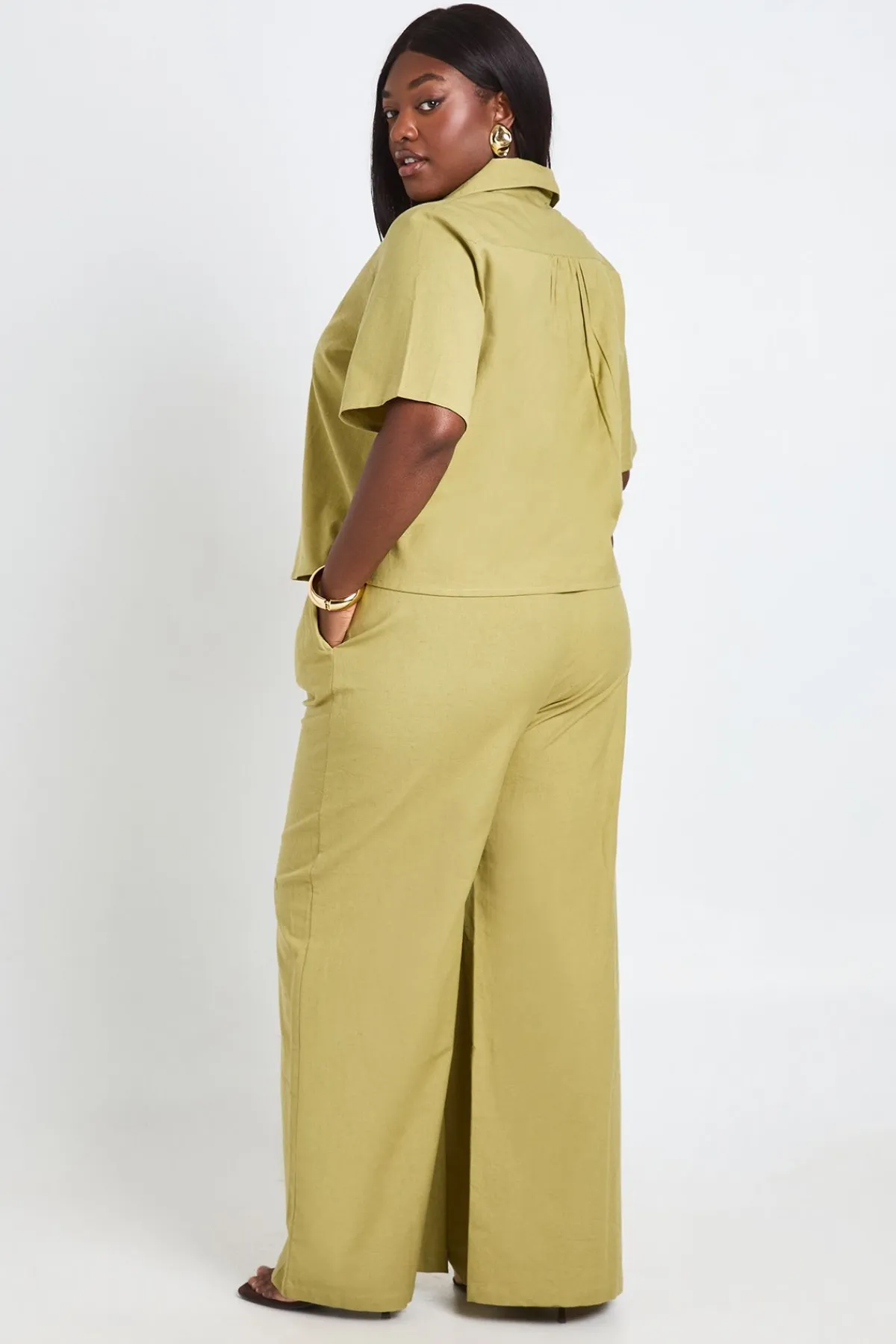 boohoo Chemise Ample En Lin À Manches Courtes Grande Taille<Femme Tops
