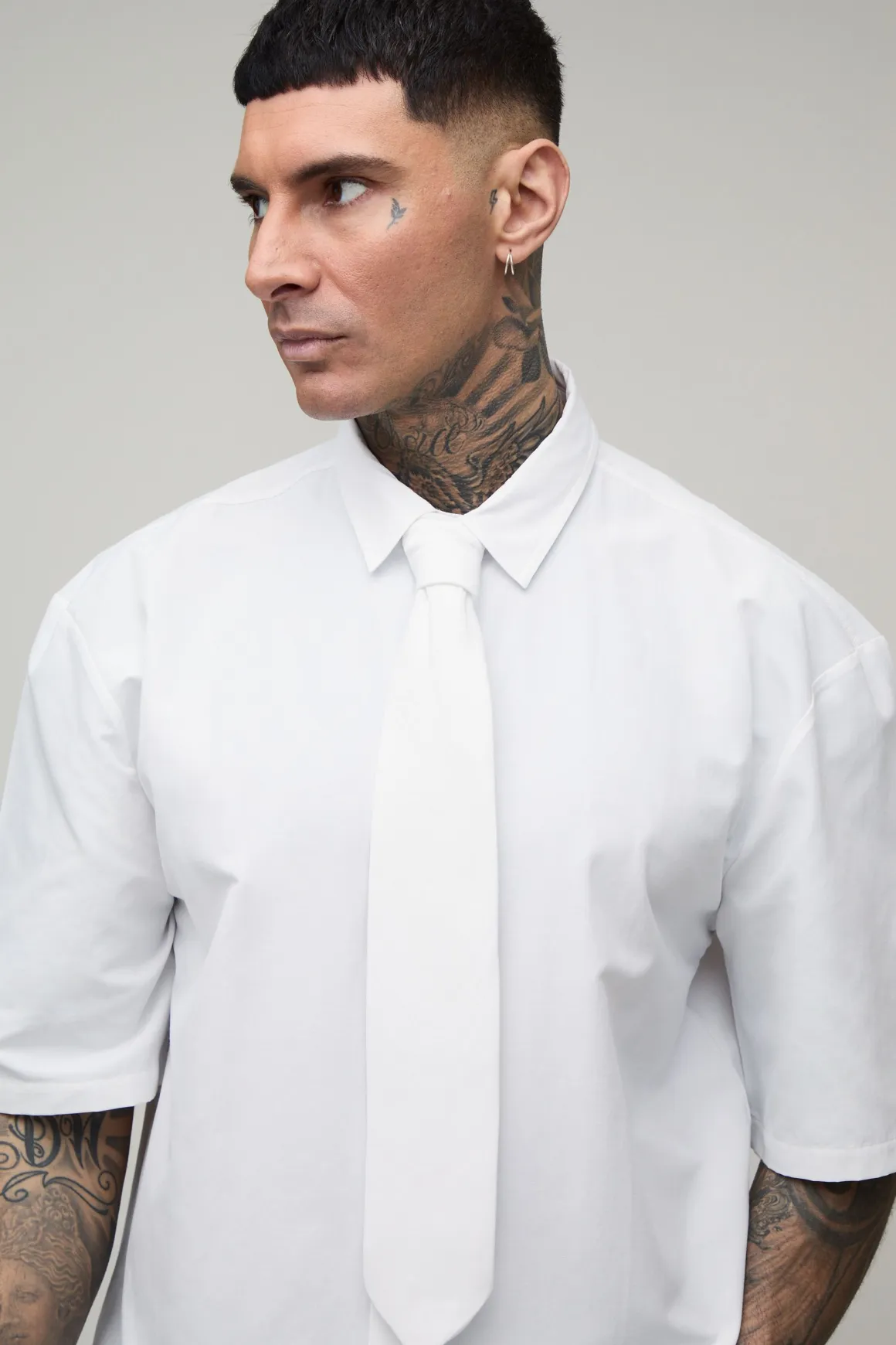 Chemise Ample Oversize À Manches Courtes Avec Cravate