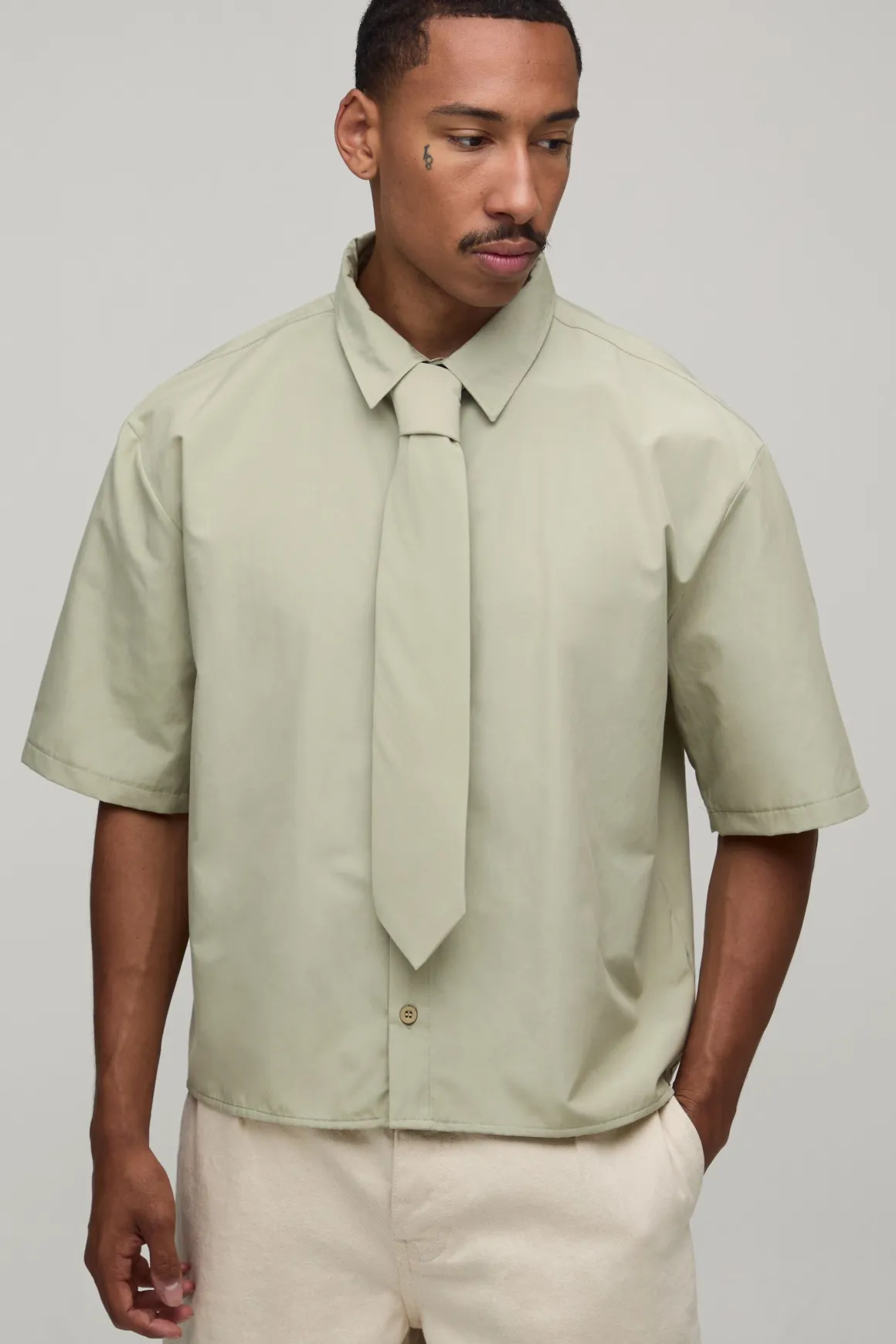 Chemise Ample Oversize À Manches Mi-longues Avec Cravate