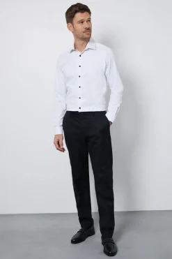 Chemise Blanche Cintrée Facile À Repasser