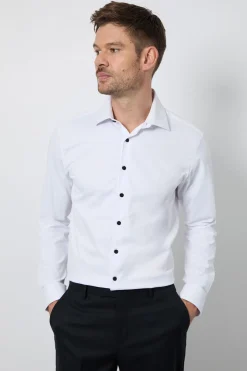 Chemise Blanche Cintrée Facile À Repasser