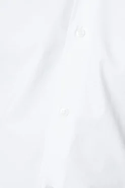 Chemise Blanche Coupe Ajustée Manches Longues Facile à Repasser