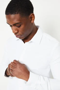 Chemise Blanche à Manches Longues Coupe Ajustée Texture Nattée