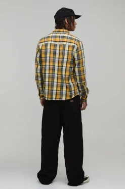 boohooMAN Chemise à Carreaux Brossée Coupe Régulière<Homme Chemises