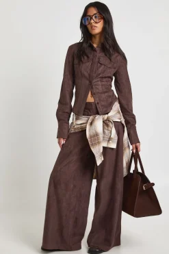boohoo Chemise Cintrée en Synthétique<Femme Looks Chocolat|Tops