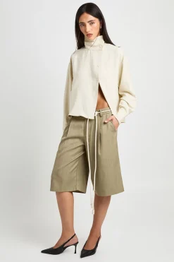 Chemise À Col Montant Pêché Avec Boutonnage Asymétrique