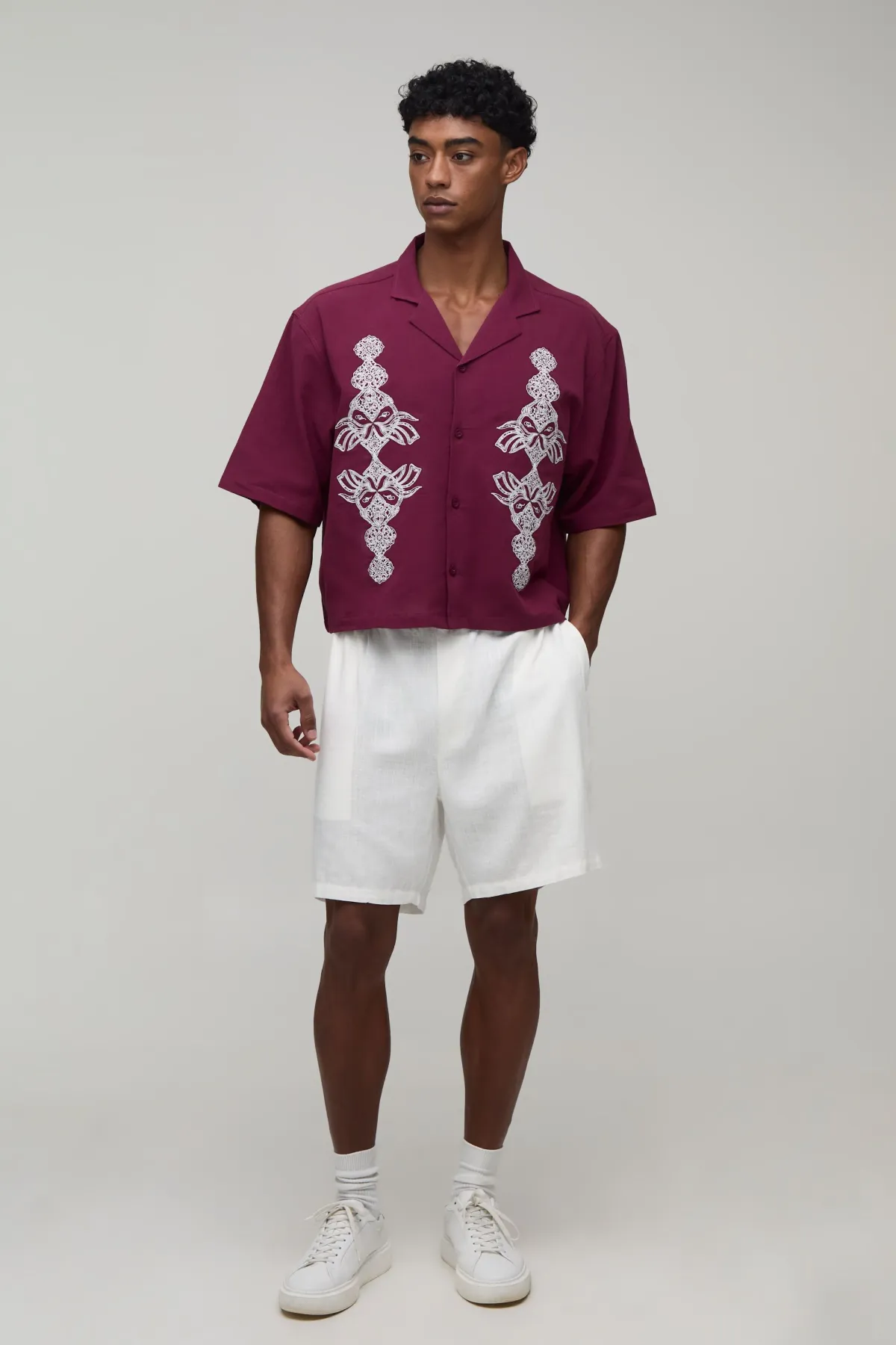 boohooMAN Chemise Courte Ample Texturée Col Revere Brodée<Homme Chemises