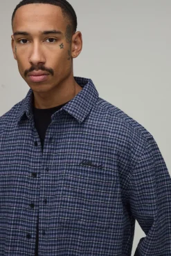 boohooMAN Chemise Courte Oversize À Carreaux En Flanelle Avec Ourlet Brut<Homme Chemises