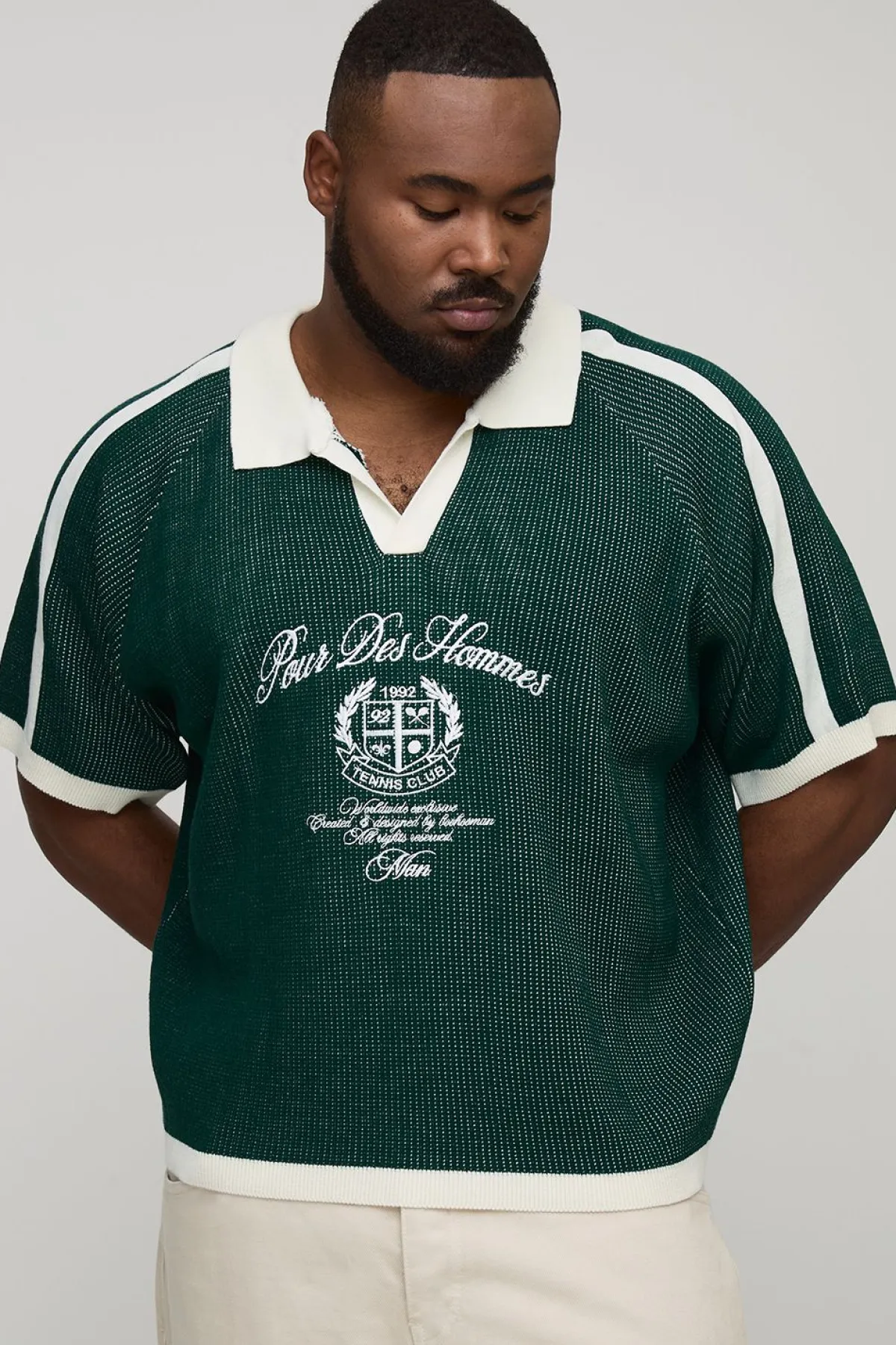 boohooMAN Chemise de football en maille tricotée, surdimensionnée, au style boxy et brodée<Homme Polos|Tout Afficher