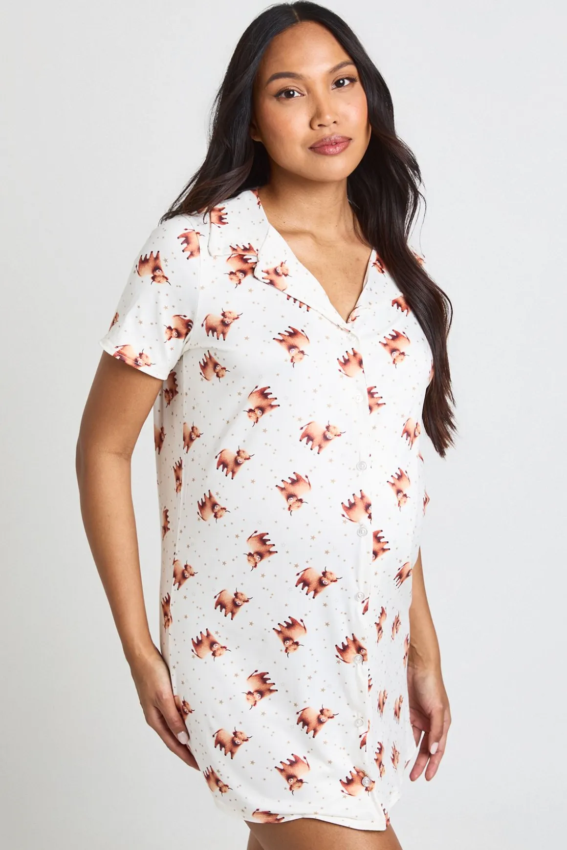 Chemise De Nuit De Maternité À Col Avec Boutons Et Imprimé Vache Highland