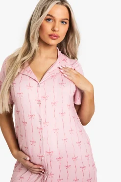 boohoo Chemise de nuit de maternité à imprimé nœud et col boutonné<Femme Pyjamas