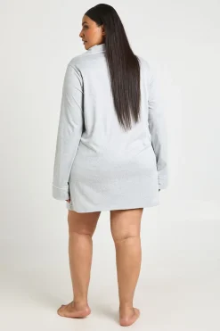 Chemise De Nuit Grande Taille À Manches Longues Avec Détail De Passepoil