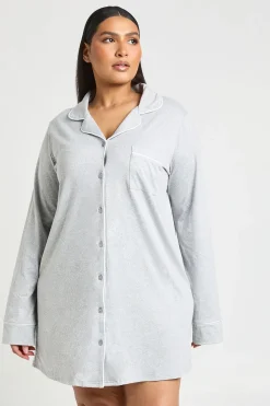 Chemise De Nuit Grande Taille À Manches Longues Avec Détail De Passepoil