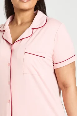 Chemise De Nuit Grande Taille À Manches Courtes Avec Détail De Passepoil