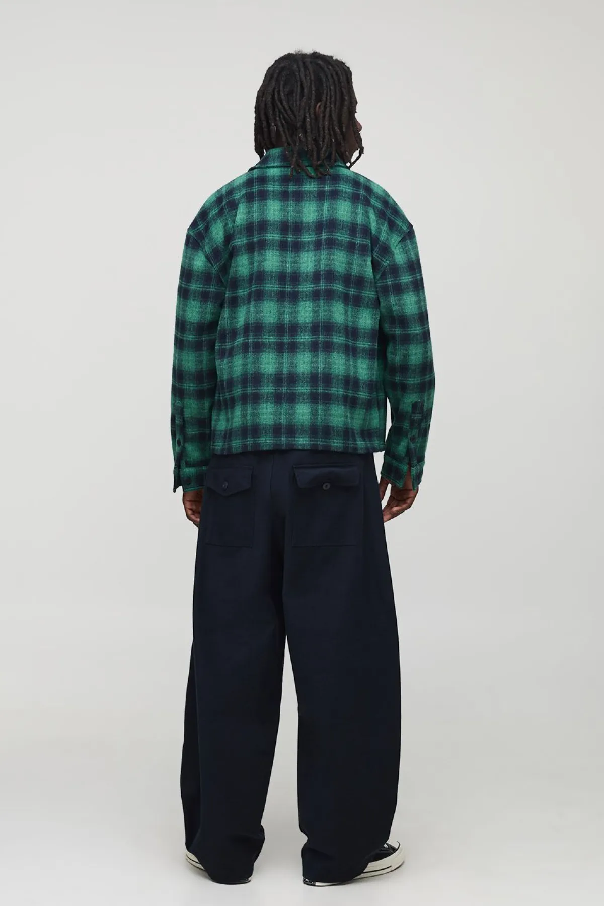 boohooMAN Chemise de travail à carreaux, coupe régulière, en tissu épais avec poches<Homme Chemises