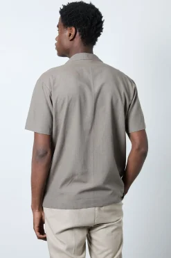 Chemise De Villégiature Kaki À Manches Courtes En Mélange De Lin