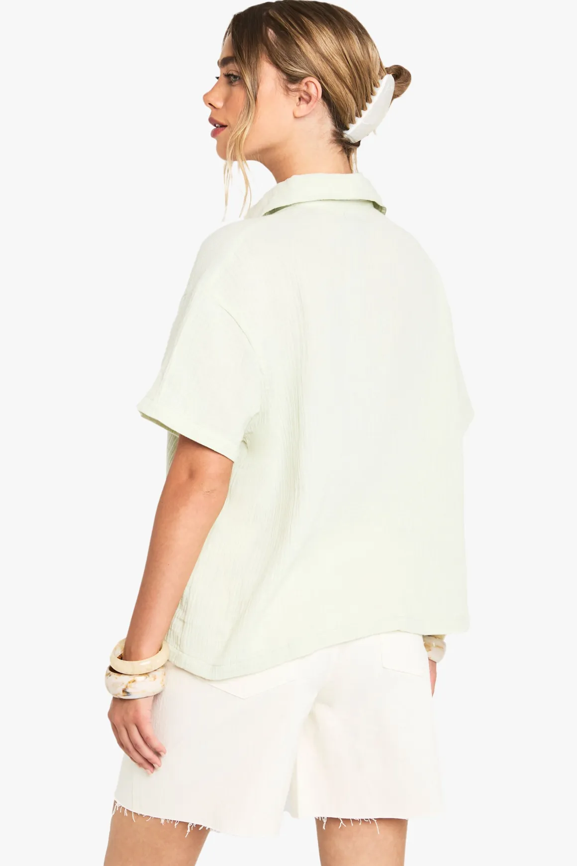 Chemise en coton froissé à manches courtes