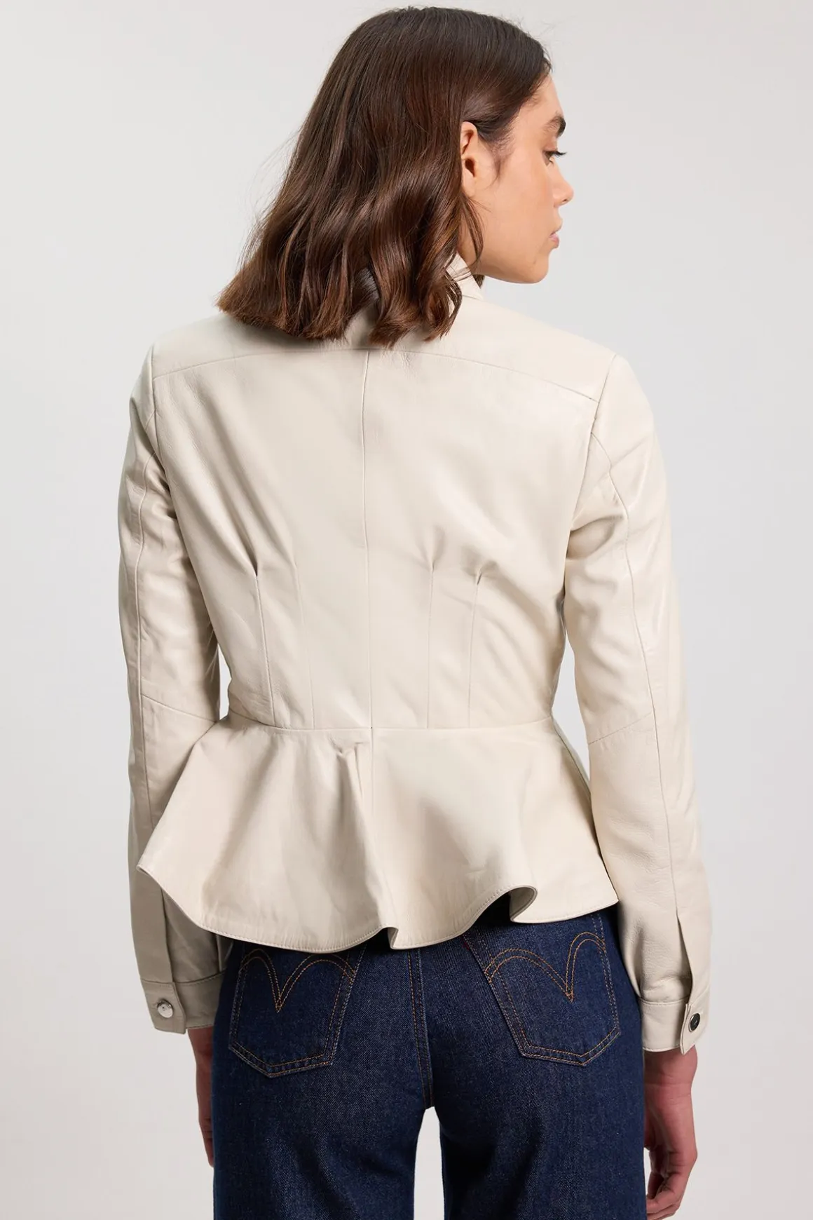 Chemise En Cuir À Basque Boutonnée