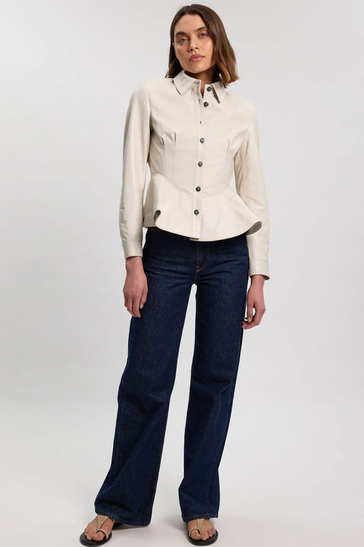 Chemise En Cuir À Basque Boutonnée