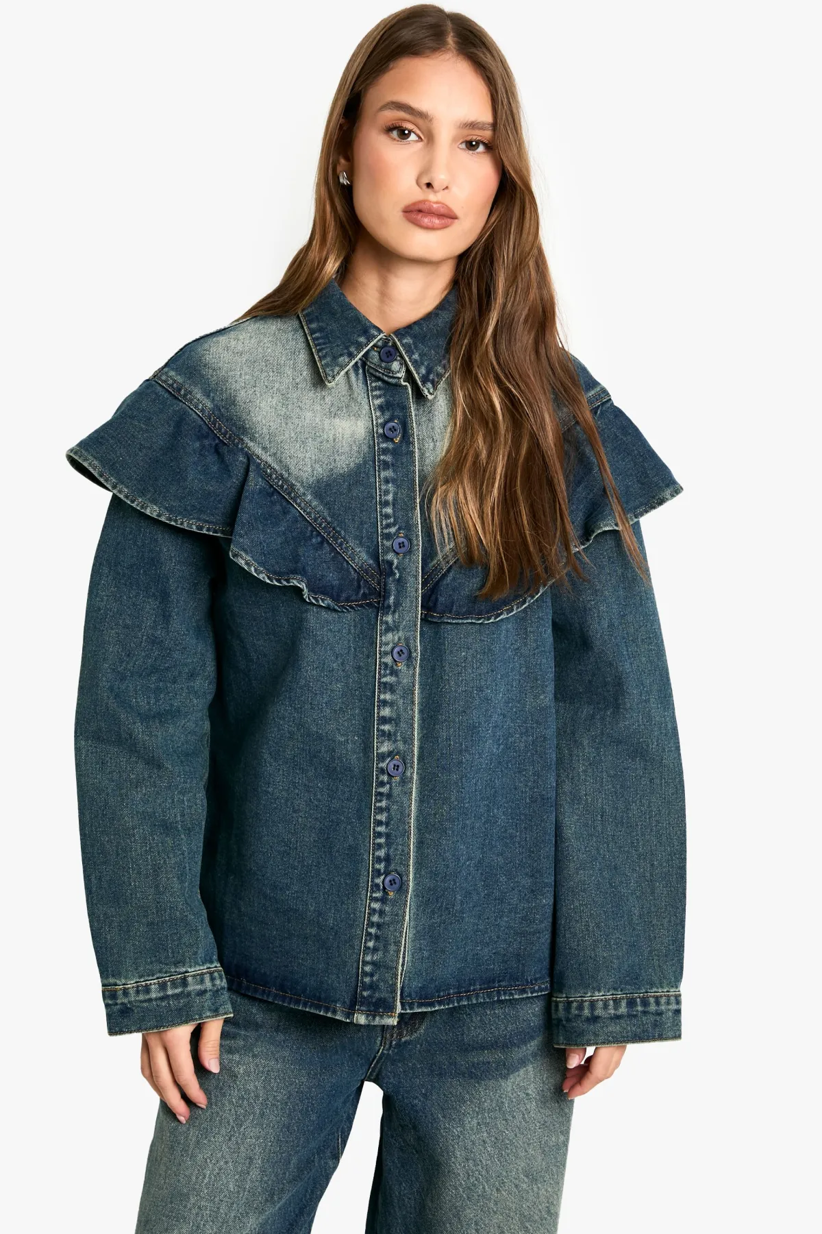 boohoo Chemise en denim avec détails à volants<Femme Denim|Denim