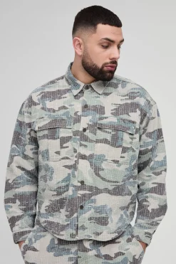 Chemise en denim cargo camouflage texturée pour grande taille