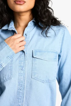 boohoo Chemise en denim chambray à manches longues<Femme Denim|Denim